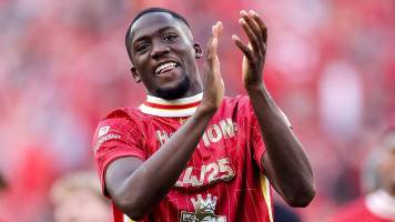 Konaté anuncia salida de Liverpool con un abanico de opciones en el mercado