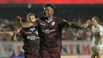 Video: Asprilla mantuvo la ilusión de Bolívar con un golazo en el Morumbí