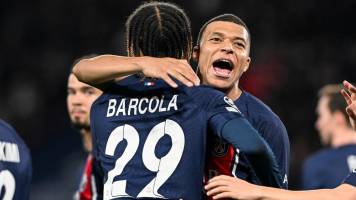 Mbappé y Barcola lideran el triunfo del PSG ante la Real Sociedad