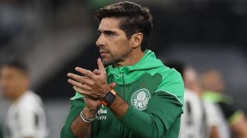 DT del Palmeiras es suspendido por ocho partidos por discutir con los árbitros