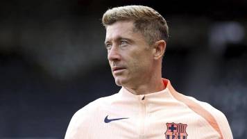 Lewandowski sufre lesión muscular y es baja en el Barcelona para el clásico 