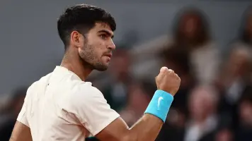Carlos Alcaraz remonta a Musetti y clasifica a la gran final de Roland Garros