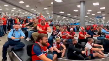 Hinchas de Noruega se despiden del Mundial con un remo vikingo en el aeropuerto