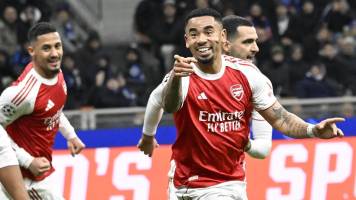 Arsenal se anota en octavos de final tras vencer al Inter de Milán en Italia