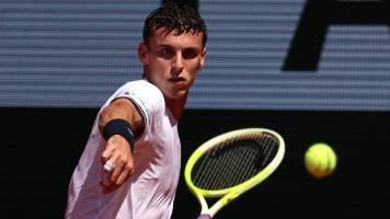 Cerúndolo dio el batacazo en Roland Garros tras eliminar al favorito Sinner