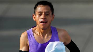 El peruano Pacheco y la etíope Asefa ganan Maratón de Ciudad de México