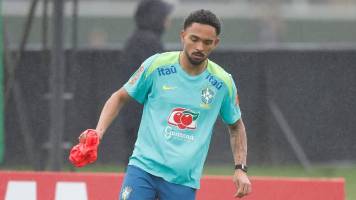 Brasil pierde a Vanderson por lesión y convoca a Vitinho en su reemplazo