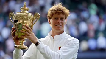 Sinner se toma la revancha de Alcaraz y gana su primer título en Wimbledon
