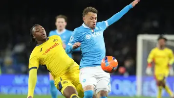 Napoli pierde la chance de escalar al liderato tras empate con Hellas Verona
