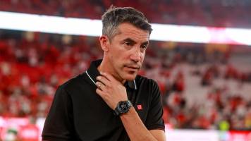 Benfica despide a su entrenador tras derrota ante Qarabag por la Champions