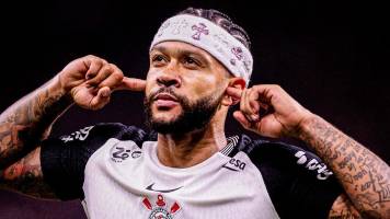 Corinthians anuncia salida del neerlandés Menphis Depay por “razones económicas”