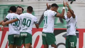 Oriente sufre hasta el final para vencer a Independiente y recuperar terreno en el torneo