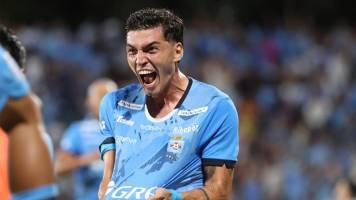 Fiesta celeste: Blooming vence a Oriente con remontada y festeja con su hinchada en la ‘Caldera’