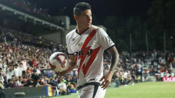 Rayo Vallecano vence a Osasuna en el regreso de James Rodríguez a la Liga