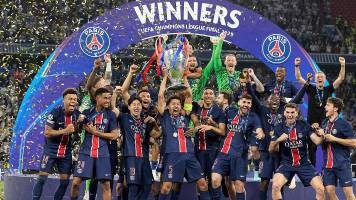 El campeón PSG defenderá su corona en la Champions ante Barcelona y Bayern