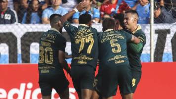 Bolívar logra una remontada agónica ante Blooming en un duelo con ‘lluvia de expulsados’