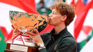 Sinner vence a Alcaraz en Montecarlo y le arrebata primer puesto del ranking