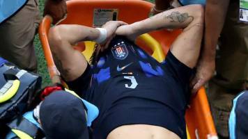 El uruguayo Manu Ugarte sufrió rotura de ligamento en la caída con España