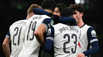 Tottenham elimina al Manchester United con golazo olímpico del coreano Son