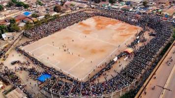 Tragedia en el fútbol de Guinea: reportan decenas de muertos tras una batalla campal