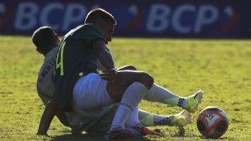 Encargado de la cancha del Tahuichi dio explicación sobre el mal estado del gramado