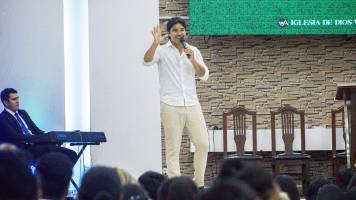 De la cancha a la iglesia: Marcelo Martins dio testimonio de superación en el fútbol