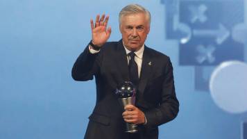 Carlo Ancelotti recibió el premio al mejor entrenador del mundo