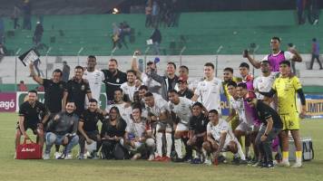 Real Santa Cruz se acordó de ganar y logró su primer triunfo en el torneo tras vencer a Guabirá