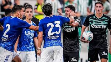 Video: Partido amistoso entre Betis y Como termina en pelea campal