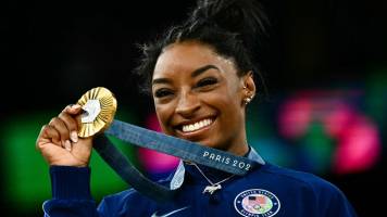 Simone Biles recupera la corona del concurso general de gimnasia en París 2024