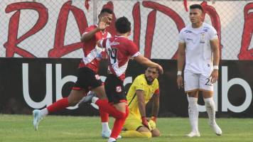 Real Santa Cruz sufre un nuevo revés de local tras perder ante Nacional Potosí