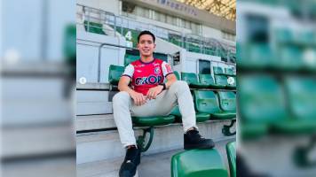 Fagiano Okayama hace oficial la incorporación del boliviano Baigorria