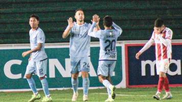 Aurora golea a Independiente y se aferra a descontar puntos en el torneo