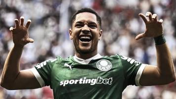 Vitor Roque marca su primer gol con Palmeiras tras dos meses de su debut