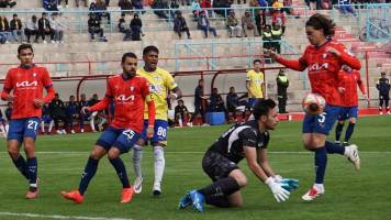 Wilstermann resiste con nueve jugadores para lograr un empate ante ABB