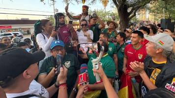 En vivo: Mira el banderazo de los hinchas bolivianos en apoyo a la Verde de cara al duelo con Irak