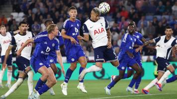 Tottenham empata ante Leicester en un duelo marcado por el susto de Bentancur