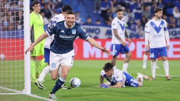 Racing vence a Vélez y toma ventaja en el duelo de ida por cuartos de final