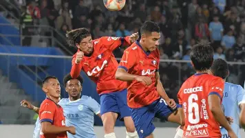 Wilstermann y Aurora se perjudican con un empate en el clásico cochabambino