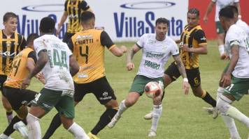 Henry Vaca evita un papelón de Oriente ante The Strongest en el Pajonal