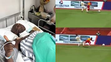 Imágenes sensibles: Futbolista se rompe el cuello tras chocar contra valla publicitaria