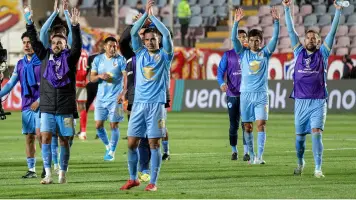 “Orgulloso de este Bolívar”, dice Claure tras avanzar a cuartos de la Copa