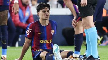 Barcelona pierde al defensor Xavi Espart por una lesión en el tobillo derecho