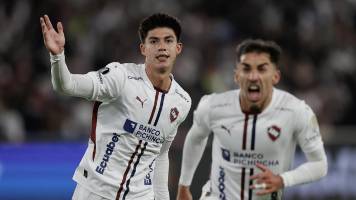 Liga de Quito saca medio boleto a la final de la Libertadores tras vencer a Palmeiras con goles de Villamil