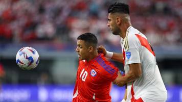 Chile y Perú quedan en deuda con un empate sin goles en el ‘clásico del Pacífico’ en la Copa