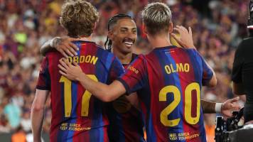 Barcelona remonta y termina goleando al Rayo Vallecano para liderar la Liga