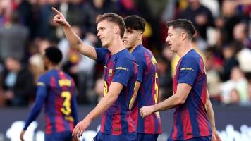 Barcelona vence con remontada a Alavés y toma el liderato de la Liga de España