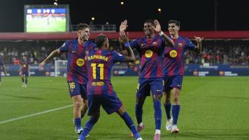 Barcelona destroza a Valencia con una goleada y no le pierde pisada al Madrid