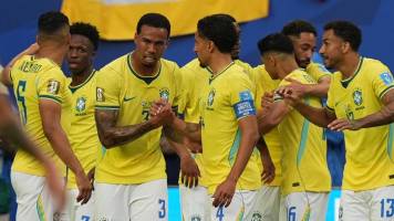Brasil clasifica a dieciseisavos tras golear a Escocia con doblete de Vinicius