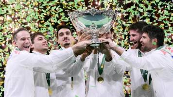 Italia vence a España sin Sinner y conquista su tercera Copa Davis consecutiva